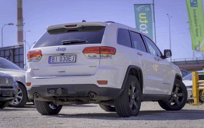 Jeep Grand Cherokee cena 95000 przebieg: 203300, rok produkcji 2015 z Białystok małe 254